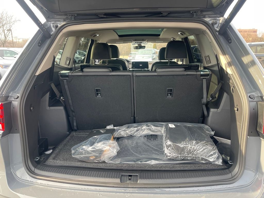 2026 Volkswagen Atlas 2.0T SEL Premium R-Line