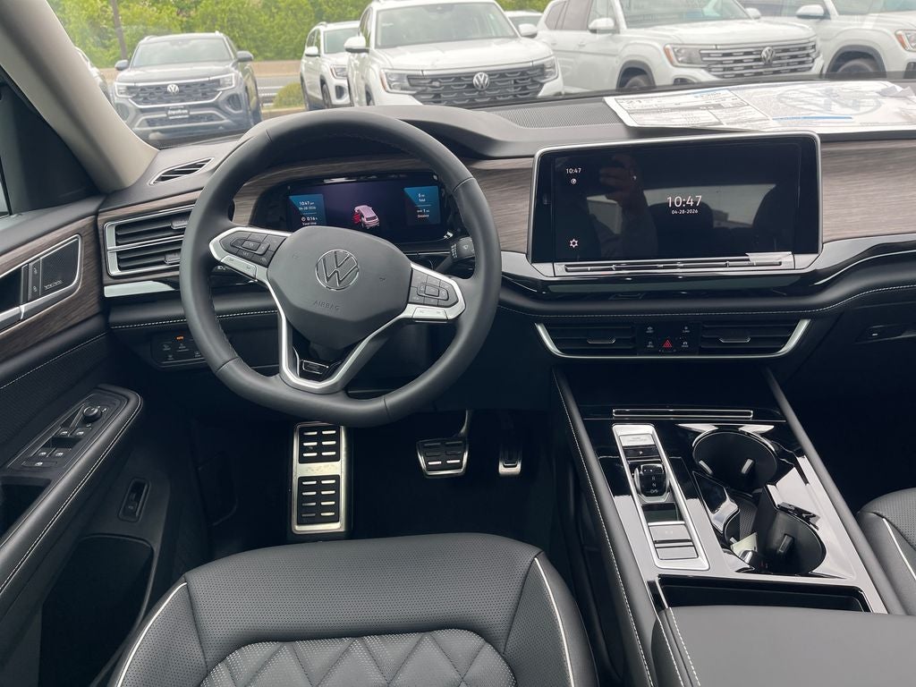 2026 Volkswagen Atlas 2.0T SEL Premium R-Line