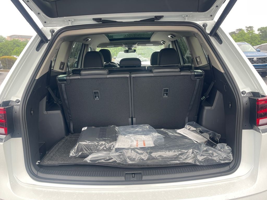 2026 Volkswagen Atlas 2.0T SEL Premium R-Line