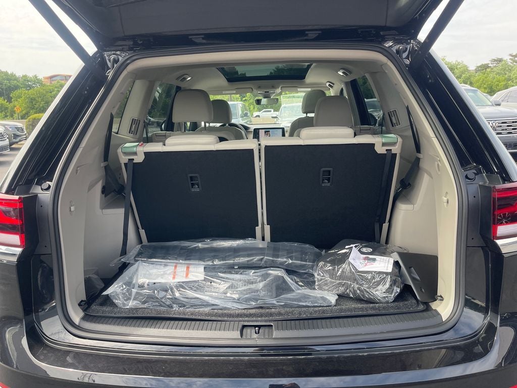 2026 Volkswagen Atlas 2.0T SEL Premium R-Line