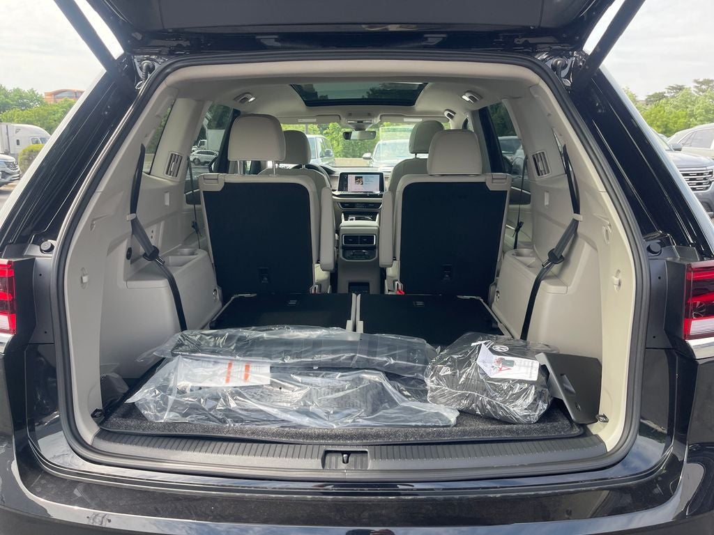 2026 Volkswagen Atlas 2.0T SEL Premium R-Line