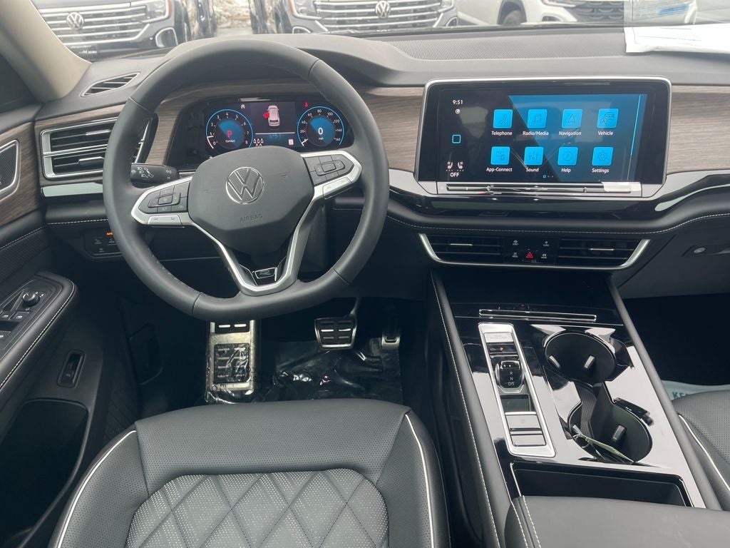 2026 Volkswagen Atlas 2.0T SEL Premium R-Line