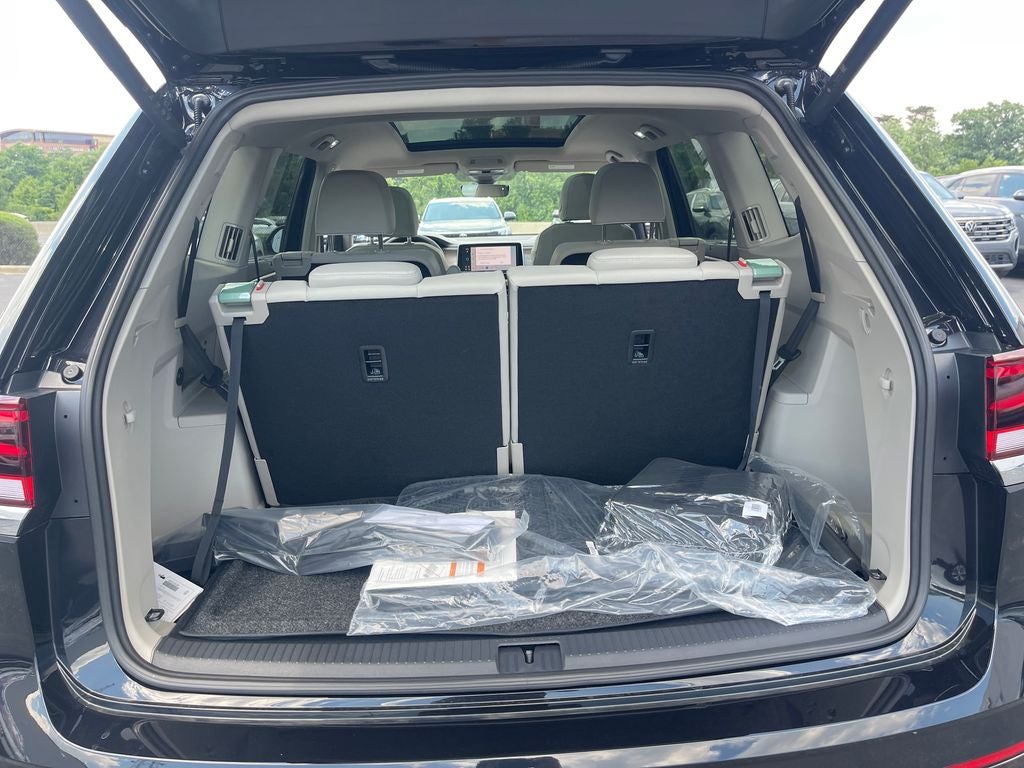 2026 Volkswagen Atlas 2.0T SEL Premium R-Line