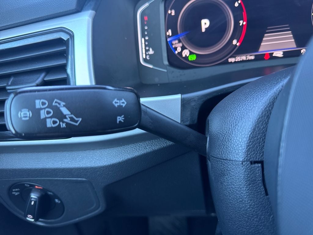 2022 Volkswagen Atlas 3.6L V6 SEL Premium R-Line