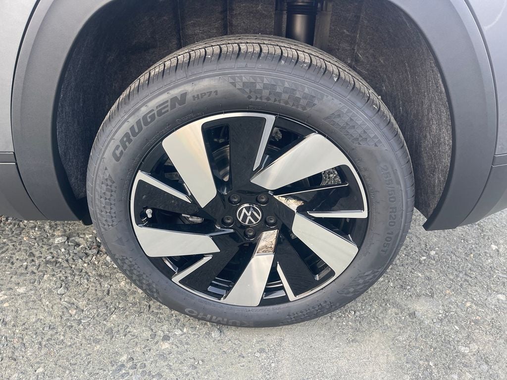 2025 Volkswagen Atlas Cross Sport 2.0T SE w/ Technology