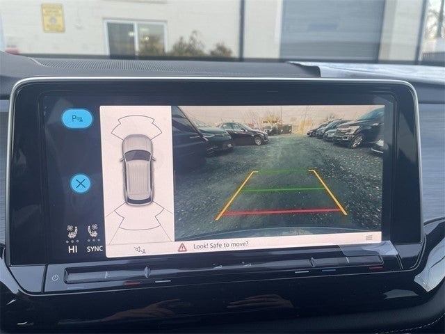 2025 Volkswagen Atlas Cross Sport 2.0T SE w/ Technology