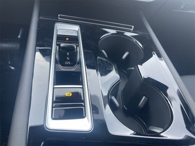 2025 Volkswagen Atlas Cross Sport 2.0T SE w/ Technology