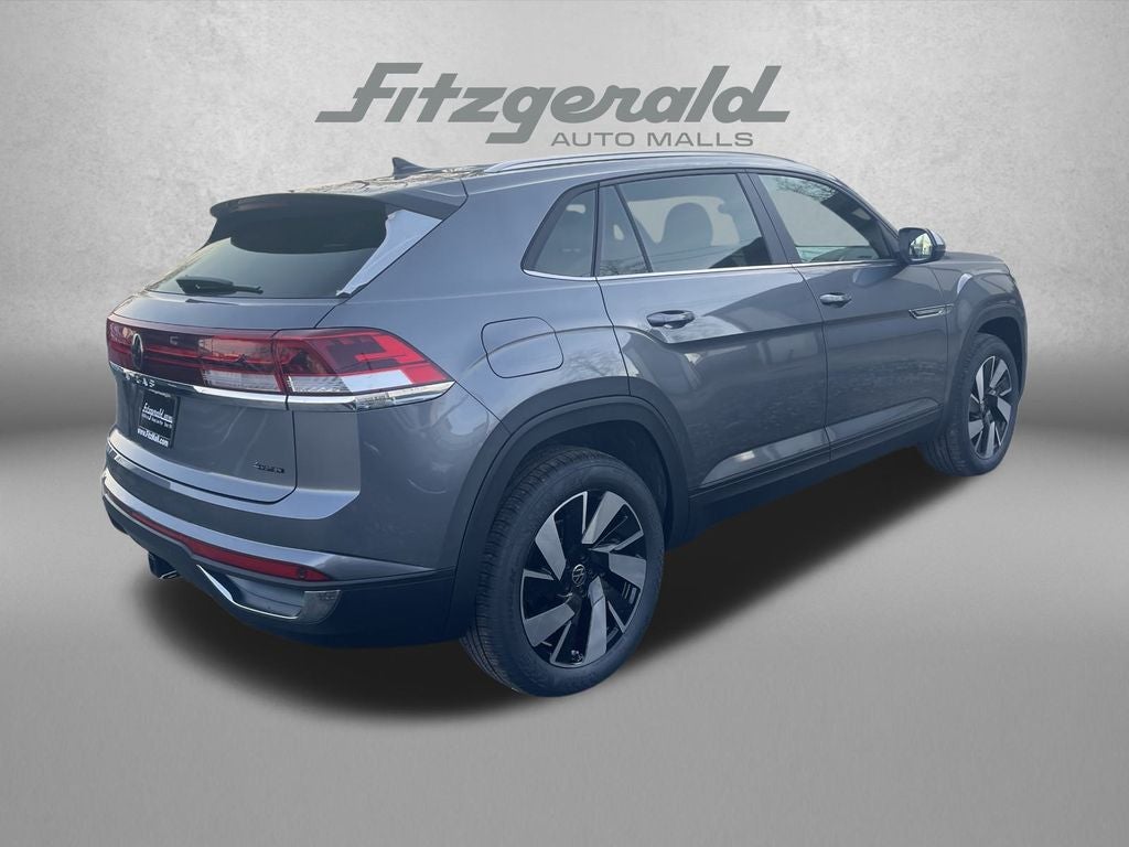 2025 Volkswagen Atlas Cross Sport 2.0T SE w/ Technology