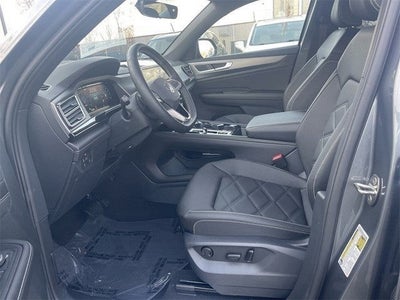 2025 Volkswagen Atlas Cross Sport 2.0T SE w/ Technology