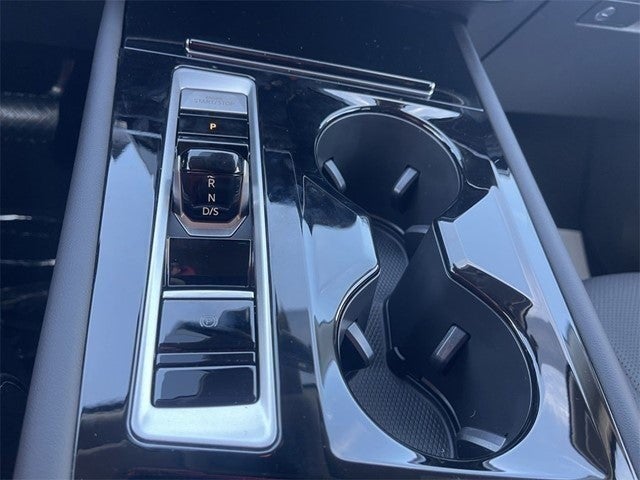 2026 Volkswagen Atlas 2.0T SE w/ Technology