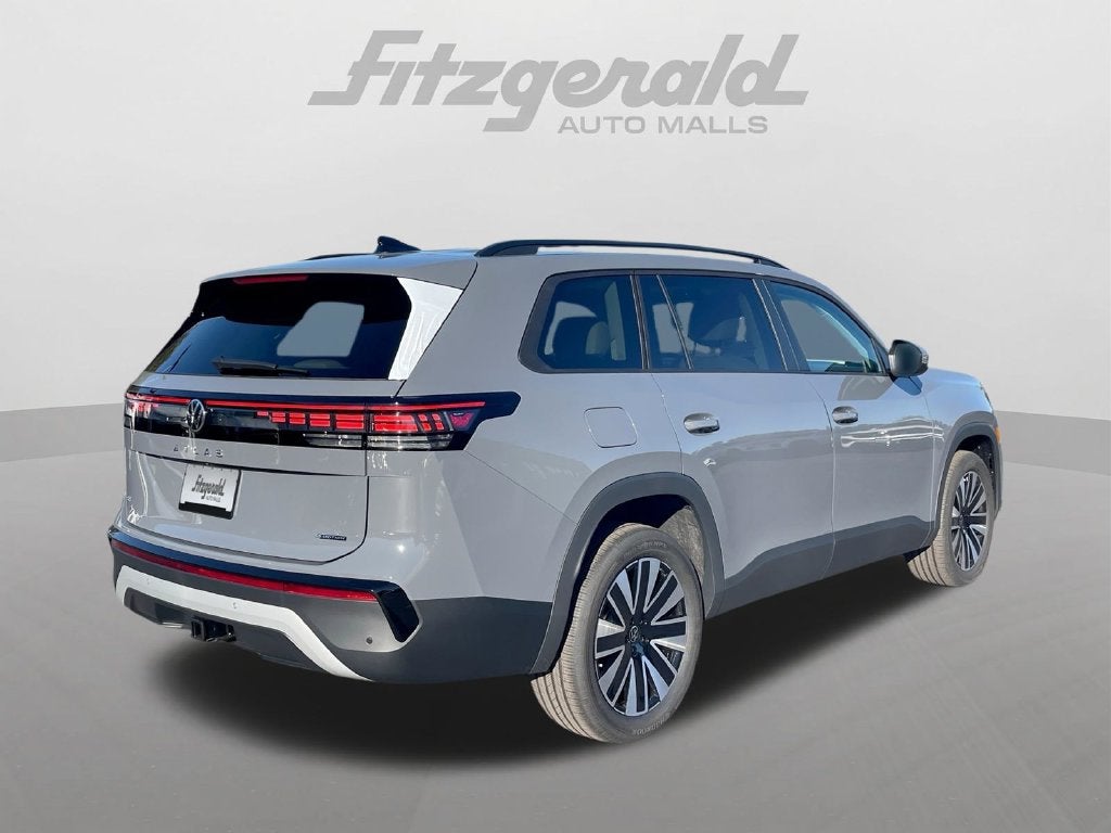 2027 Volkswagen Atlas SE w/Technology