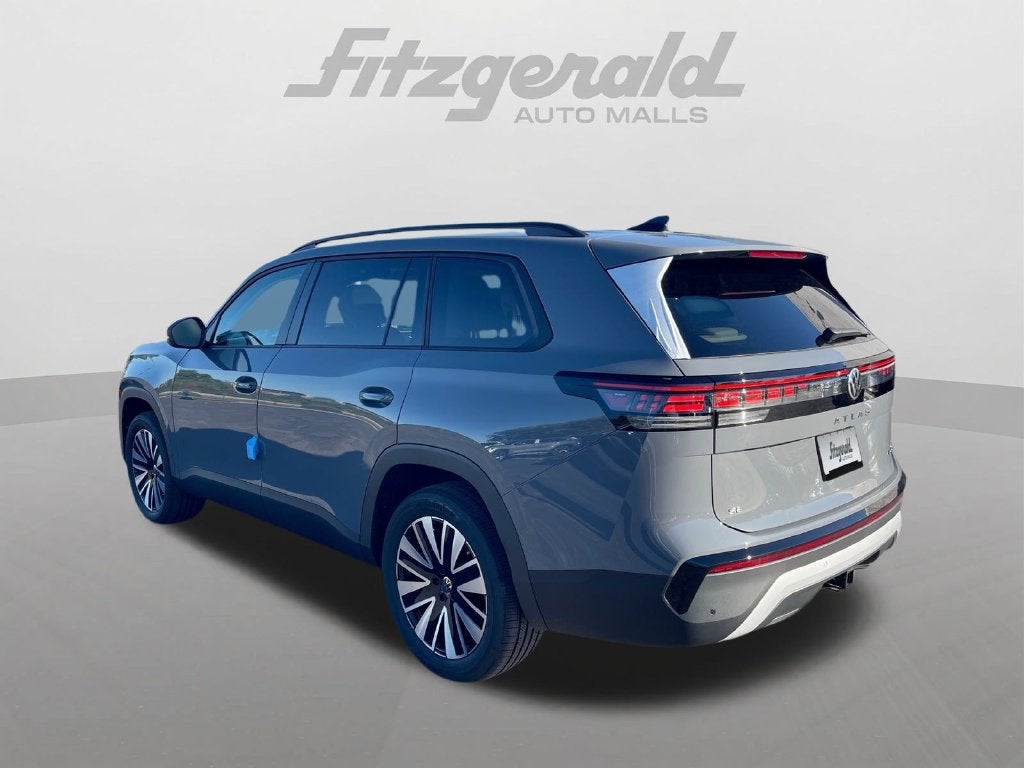 2027 Volkswagen Atlas SE w/Technology