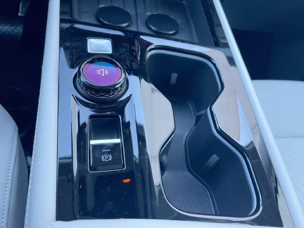 2027 Volkswagen Atlas SE w/Technology