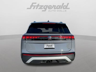2027 Volkswagen Atlas SE w/Technology