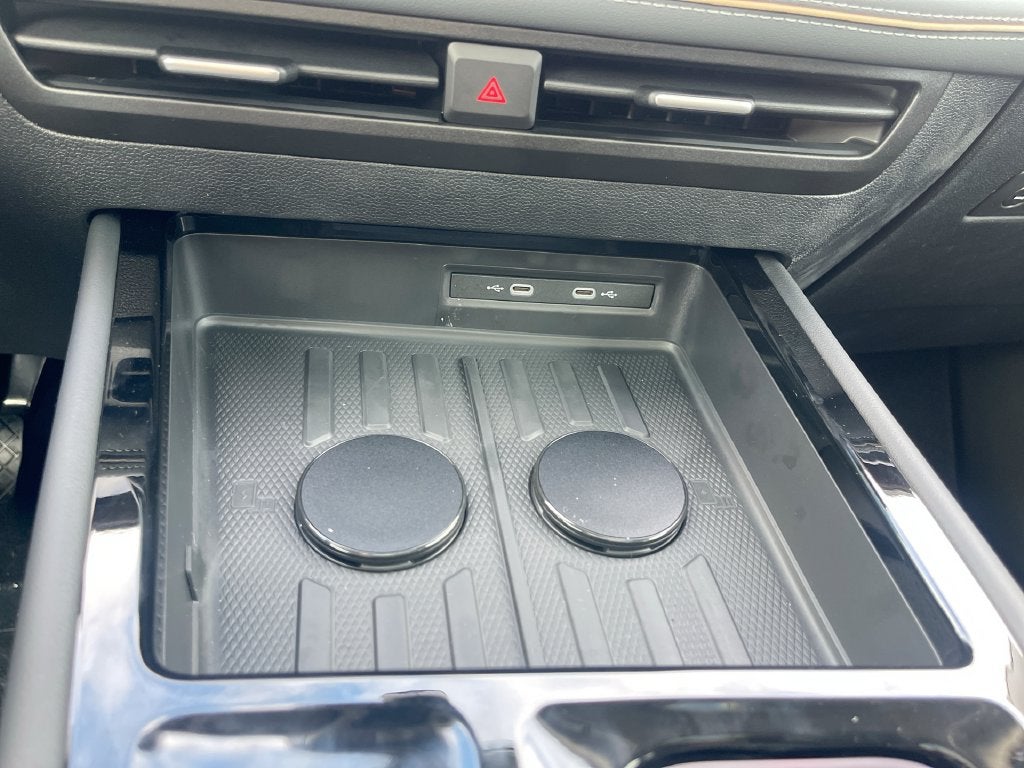 2027 Volkswagen Atlas SE w/Technology