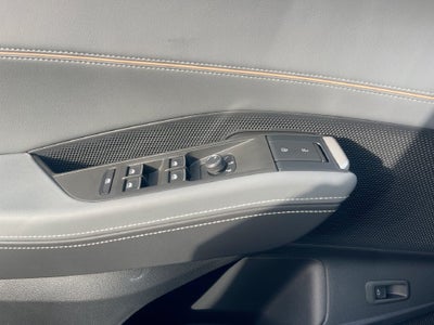 2027 Volkswagen Atlas SE w/Technology