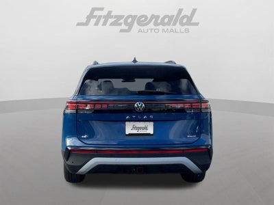 2027 Volkswagen Atlas SE w/Technology