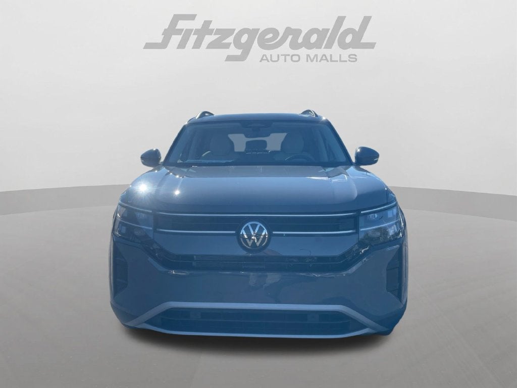 2027 Volkswagen Atlas SE w/Technology