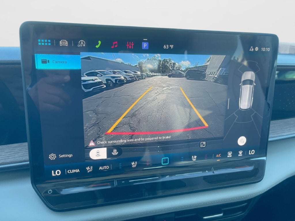 2027 Volkswagen Atlas SE w/Technology