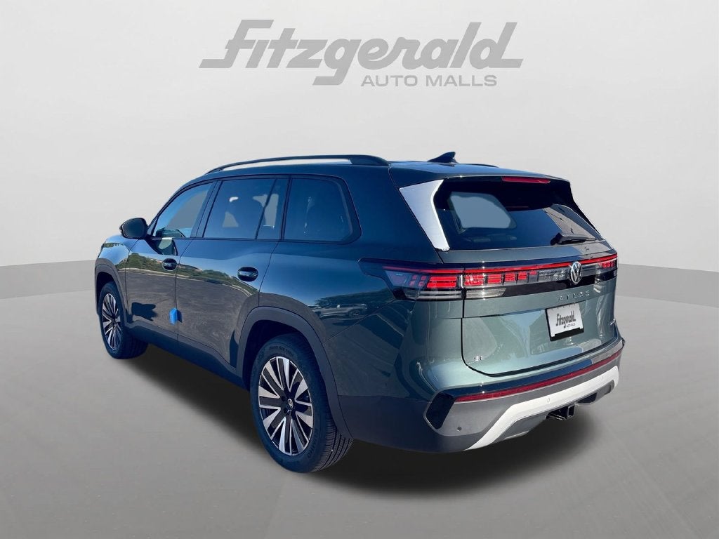 2027 Volkswagen Atlas SE w/Technology