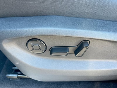 2027 Volkswagen Atlas SE w/Technology