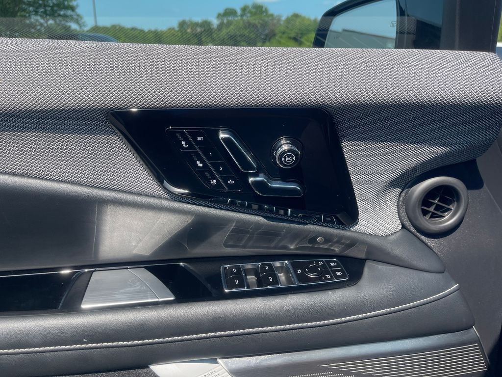 2025 Cadillac OPTIQ Sport 2