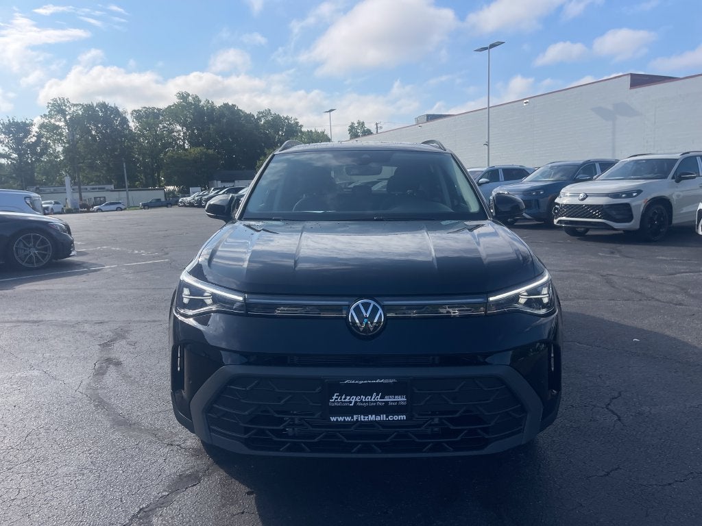 2026 Volkswagen Taos 1.5T SE Black