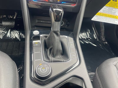 2026 Volkswagen Taos 1.5T SE Black