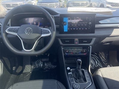 2025 Volkswagen Taos 1.5T SE Black