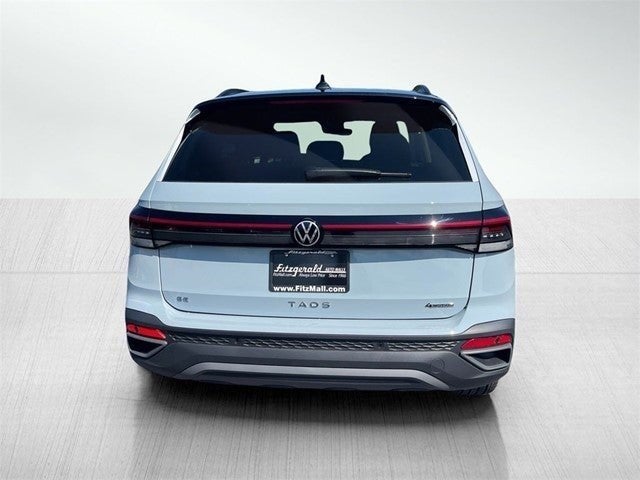 2025 Volkswagen Taos 1.5T SE Black