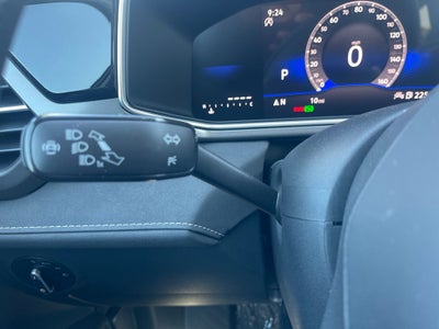 2026 Volkswagen Taos 1.5T SE Black