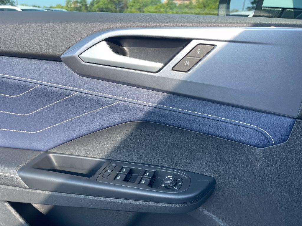 2027 Volkswagen Taos 1.5T SEL