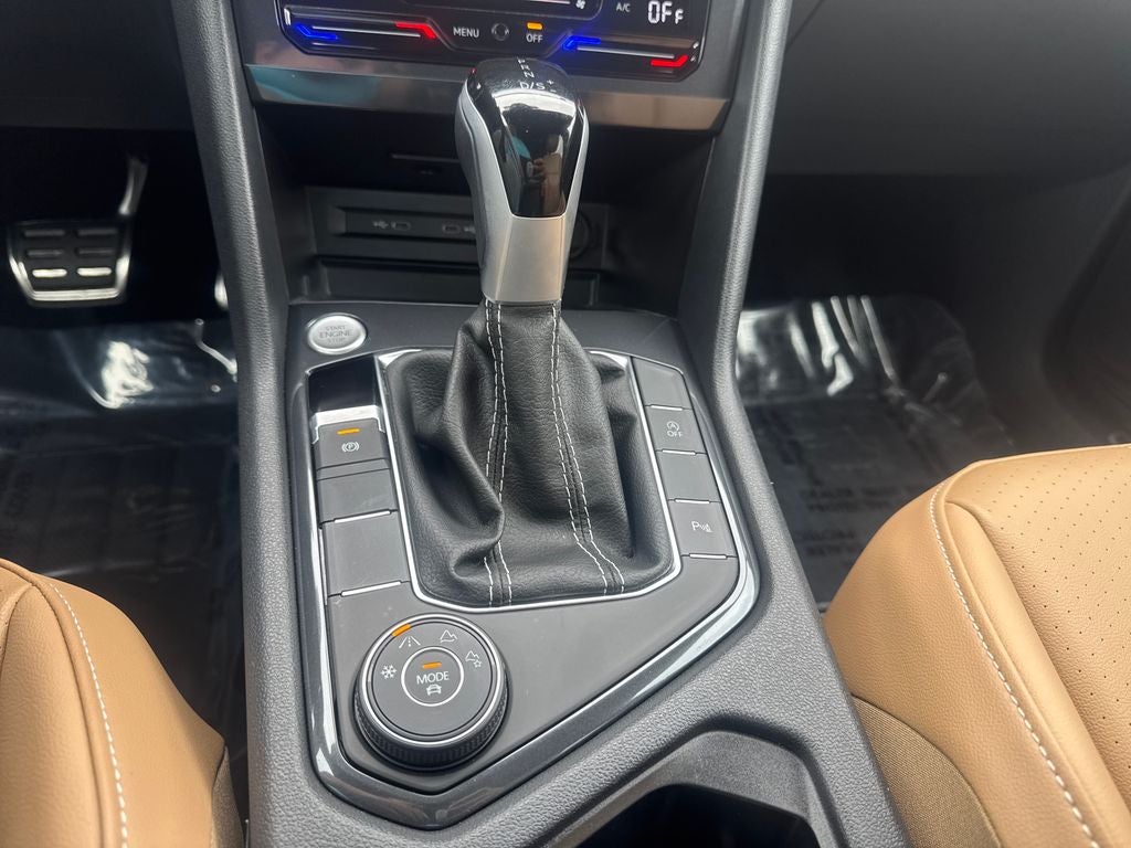 2024 Volkswagen Tiguan 2.0T SE R-Line Black