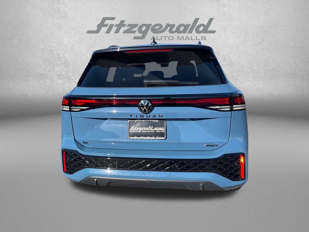 2025 Volkswagen Tiguan 2.0T SE R-Line Black