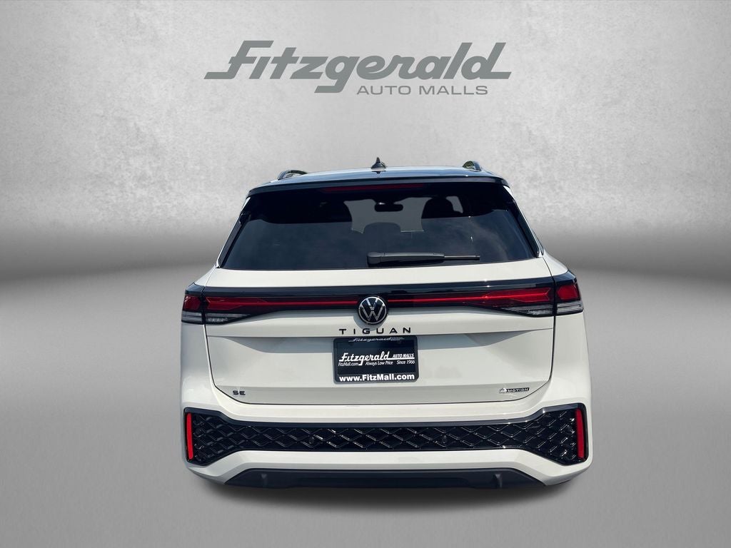 2026 Volkswagen Tiguan 2.0T SE R-Line Black