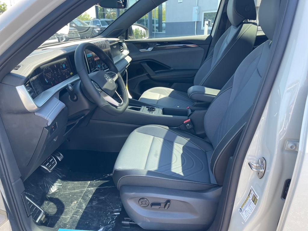 2026 Volkswagen Tiguan SE R-Line AWD
