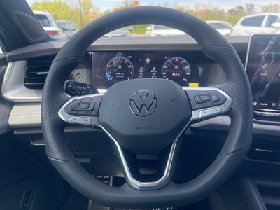 2026 Volkswagen Tiguan 2.0T SE R-Line Black