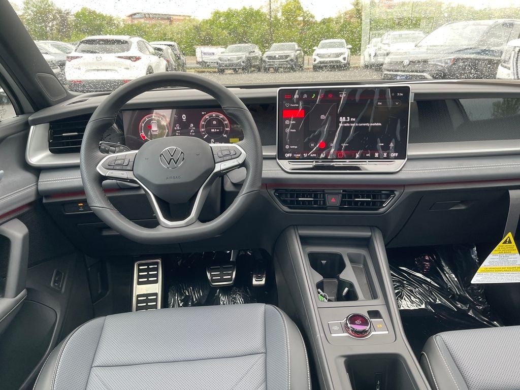 2026 Volkswagen Tiguan 2.0T SE R-Line Black