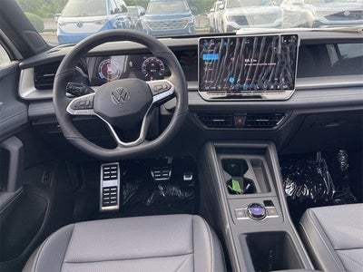 2025 Volkswagen Tiguan 2.0T SE R-Line Black