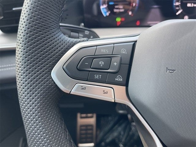 2025 Volkswagen Tiguan 2.0T SE R-Line Black