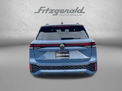 2026 Volkswagen Tiguan 2.0T SE R-Line Black