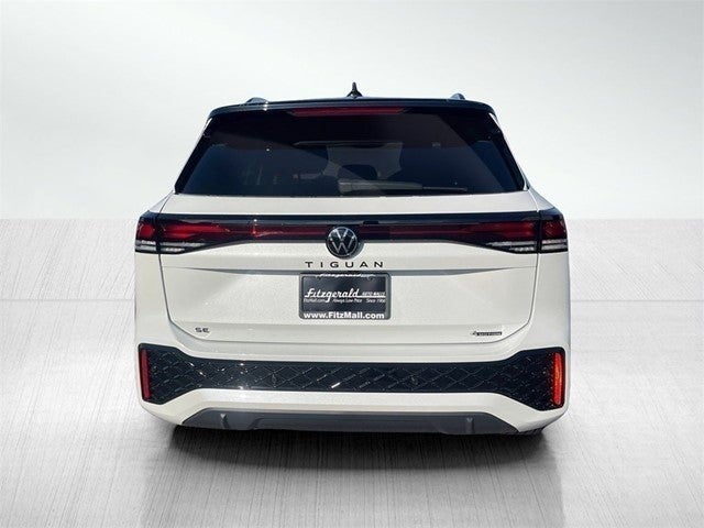 2026 Volkswagen Tiguan 2.0T SE R-Line Black