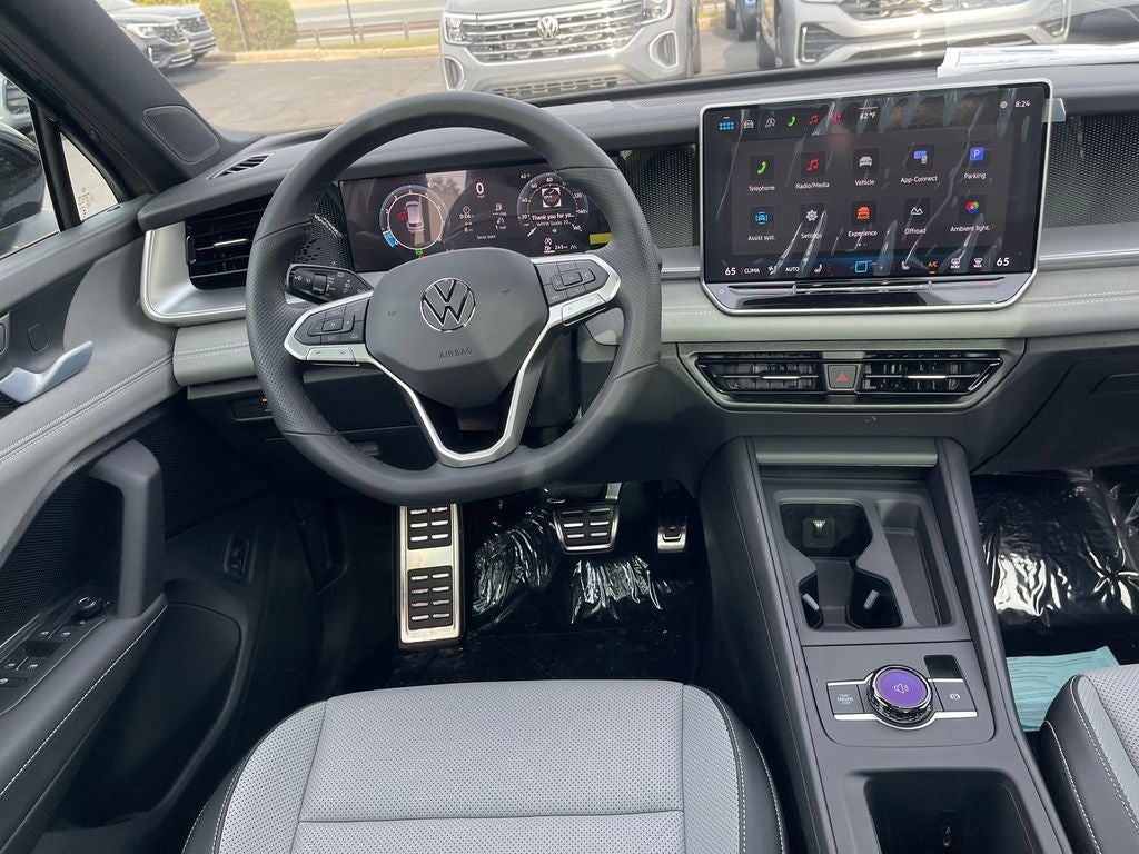 2026 Volkswagen Tiguan 2.0T SE R-Line Black