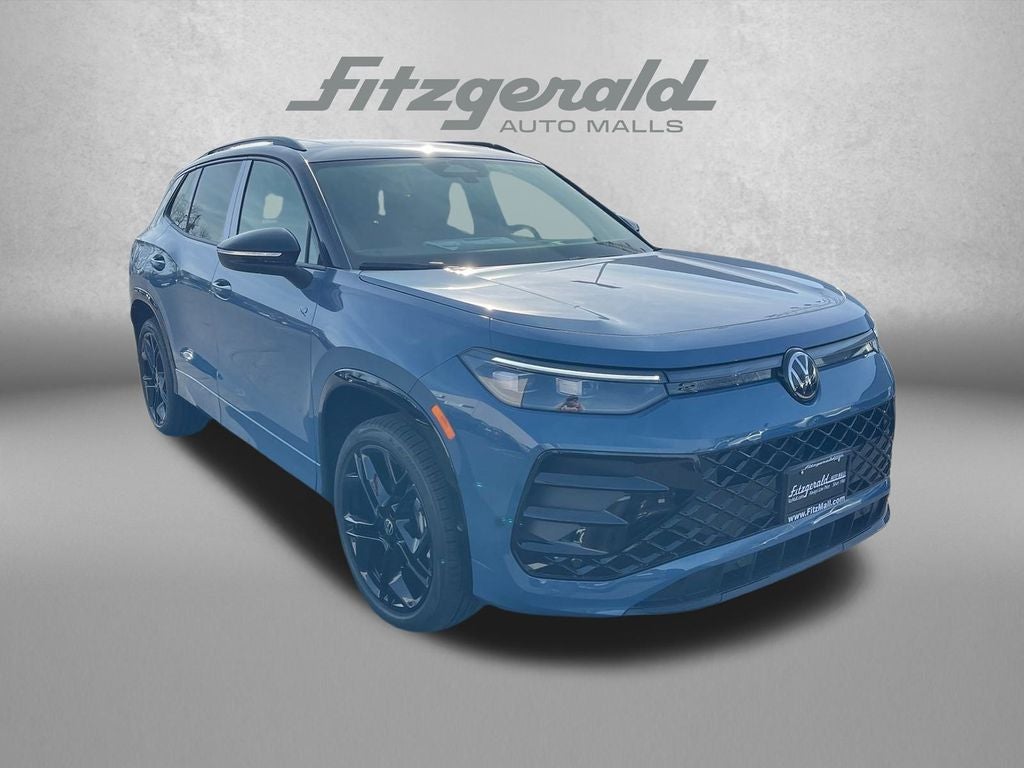 2026 Volkswagen Tiguan 2.0T SE R-Line Black