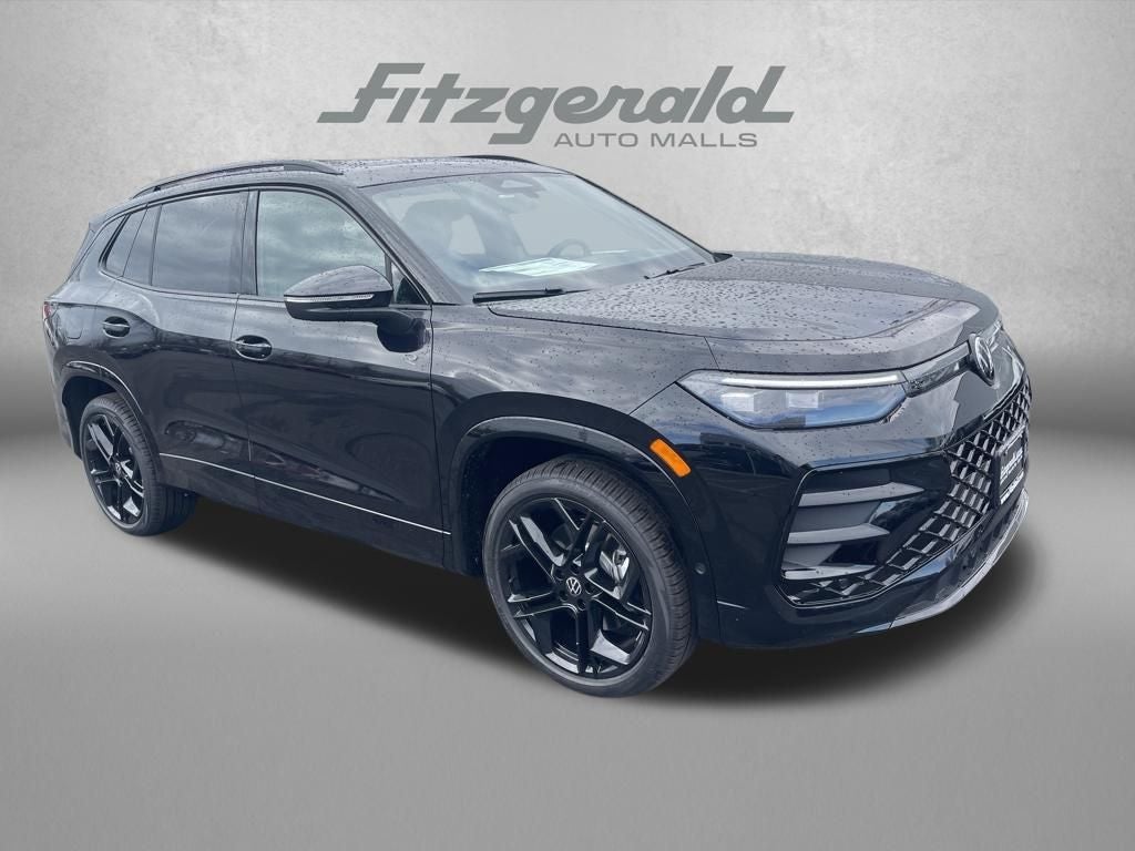 2026 Volkswagen Tiguan 2.0T SE R-Line Black