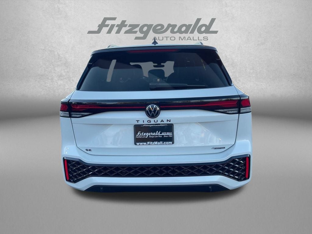 2026 Volkswagen Tiguan 2.0T SE R-Line Black