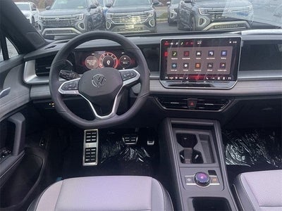 2026 Volkswagen Tiguan 2.0T SE R-Line Black