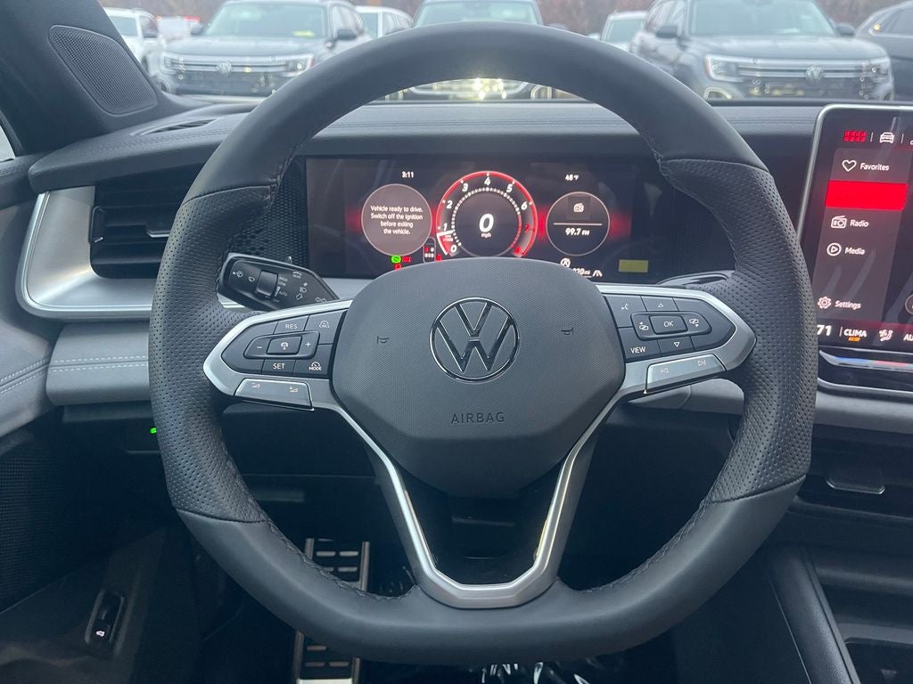 2026 Volkswagen Tiguan 2.0T SE R-Line Black