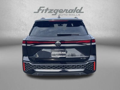 2026 Volkswagen Tiguan 2.0T SE R-Line Black