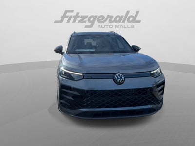 2026 Volkswagen Tiguan SE R-Line Black